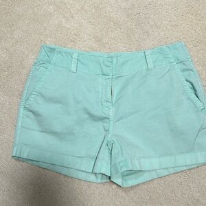 Vineyard Vines shorts - size 6